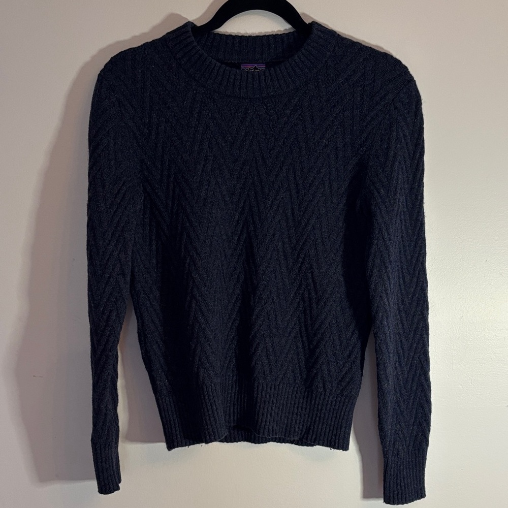Patagonia long sleeve knit blue wool sweater